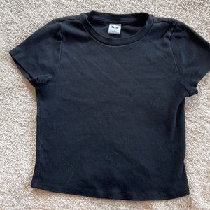 Aritzia TNA t shirt